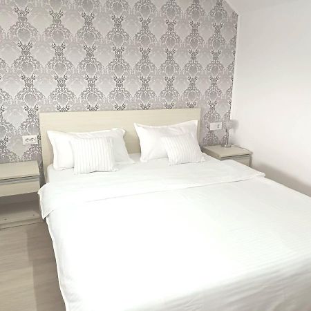 Ferienwohnung Casa Luisa Călimăneşti Exterior foto